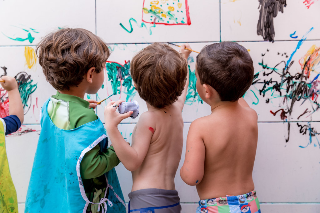 Caio 3 anos - Tema super herói - Quintal de contos