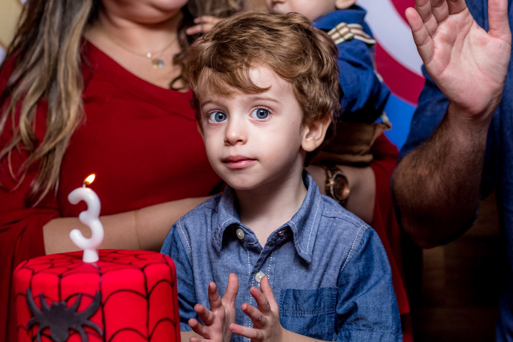 Caio 3 anos - Tema super herói - Quintal de contos