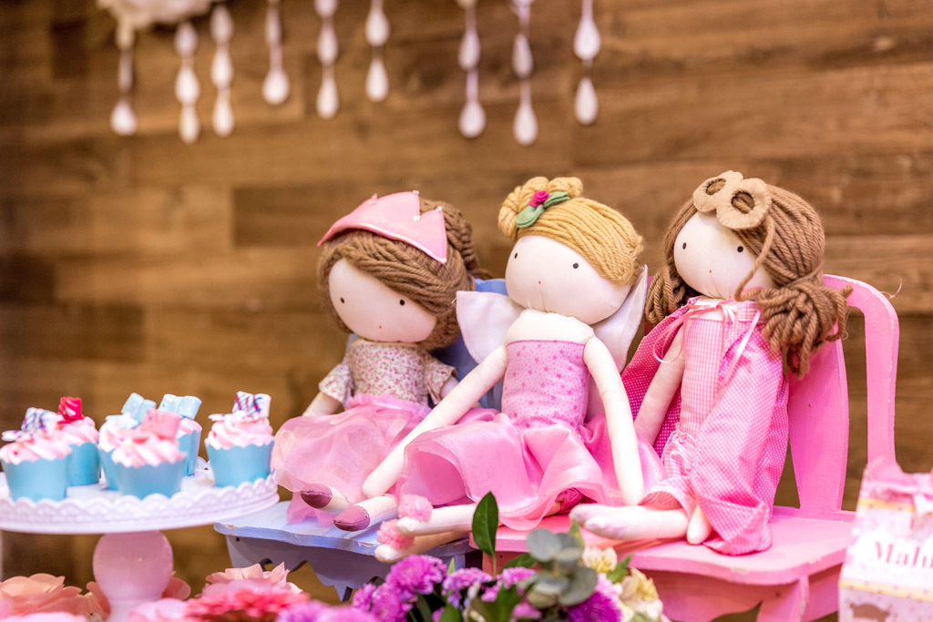 Malu 1 ano - Tema casa de bonecas - Quintal de Contos - Niterói/RJ