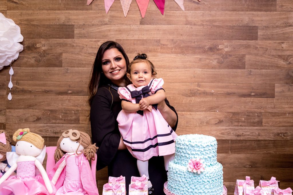 Malu 1 ano - Tema casa de bonecas - Quintal de Contos - Niterói/RJ