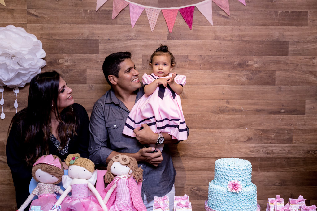 Malu 1 ano - Tema casa de bonecas - Quintal de Contos - Niterói/RJ