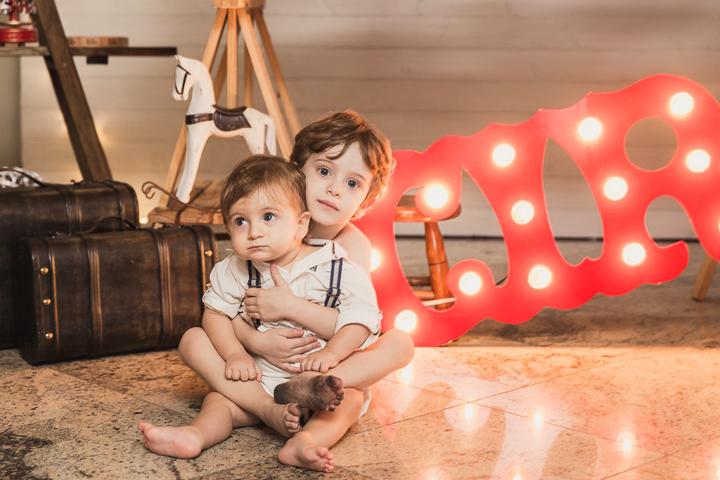 Batizado Davi - Niterói RJ / Festa tema circo / decoração circo / letreiro circo