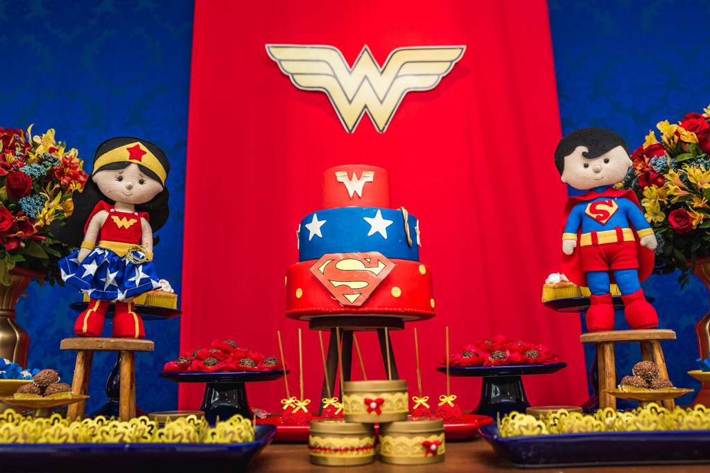 Aniversário infantil - Maitê 3 anos - Tema Mulher maravilha - Niterói/RJ