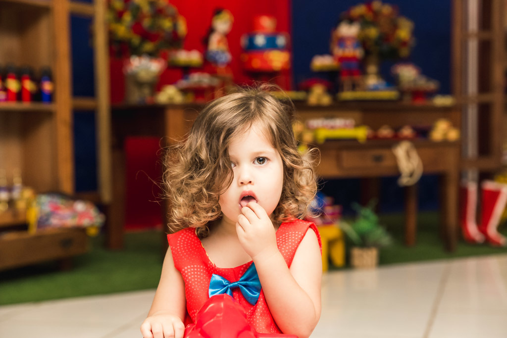 Aniversário infantil - Maitê 3 anos - Tema Mulher maravilha - Niterói/RJ