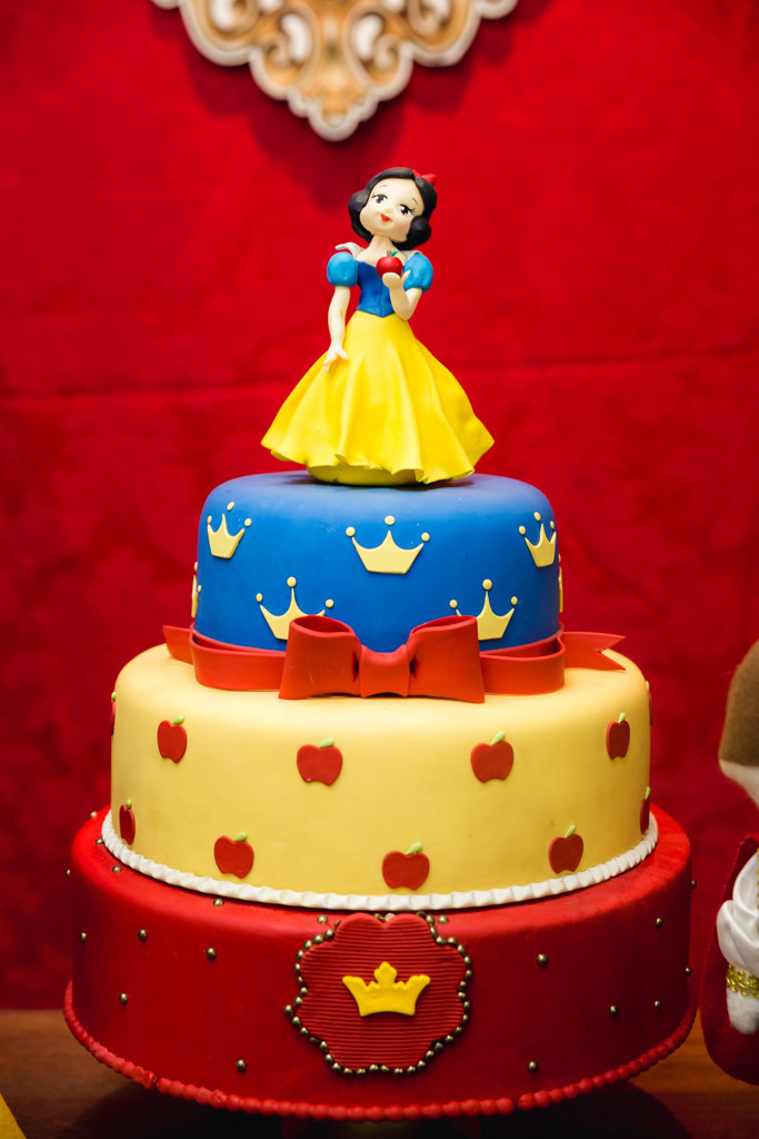 Catarina 1 anos  - Aniversário infantil Branca de neve - decoração festa infantil - Niterói