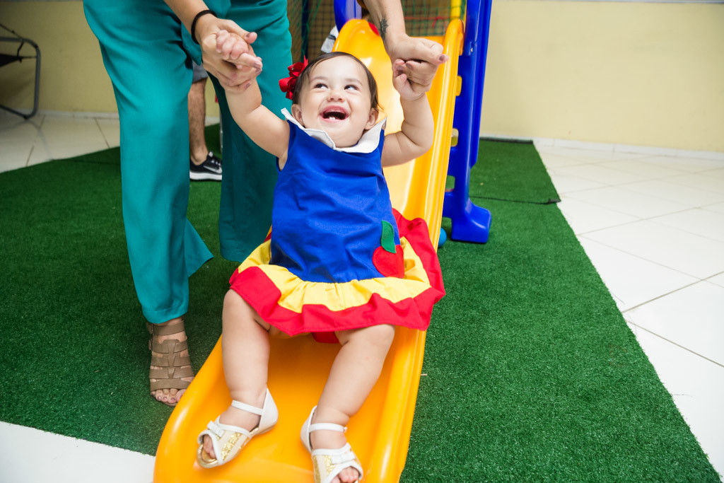 Catarina 1 anos  - Aniversário infantil Branca de neve - foto de criança - Niterói