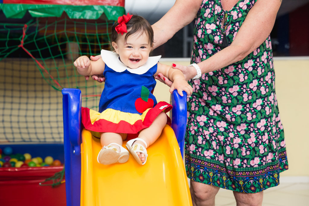 Catarina 1 anos  - Aniversário infantil Branca de neve - foto de criança - Niterói