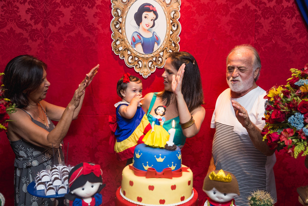 Catarina 1 anos  - Aniversário infantil Branca de neve - foto de criança - Niterói