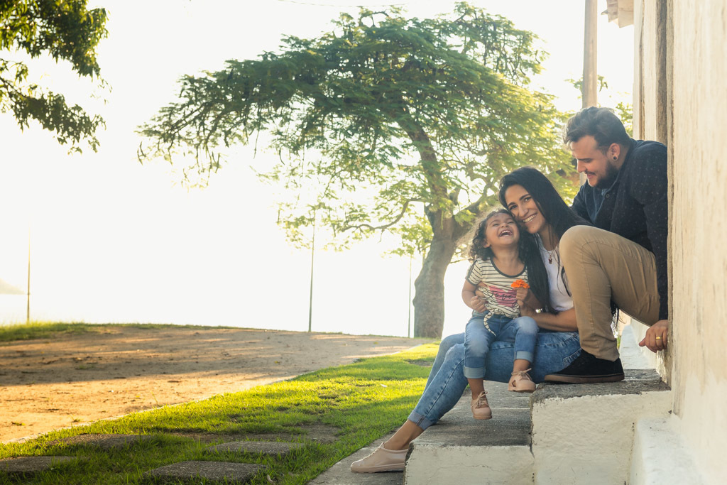 Ensaio de familia / Maria + Arthur = Valentina / ensaio em familia no campo / ensaio em familia niteroi / igrejinha de sao francisco 