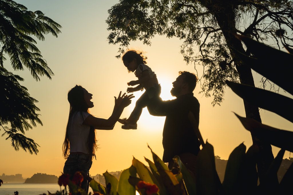 Ensaio de familia / Maria + Arthur = Valentina / ensaio em familia no campo / ensaio em familia niteroi / igrejinha de sao francisco 