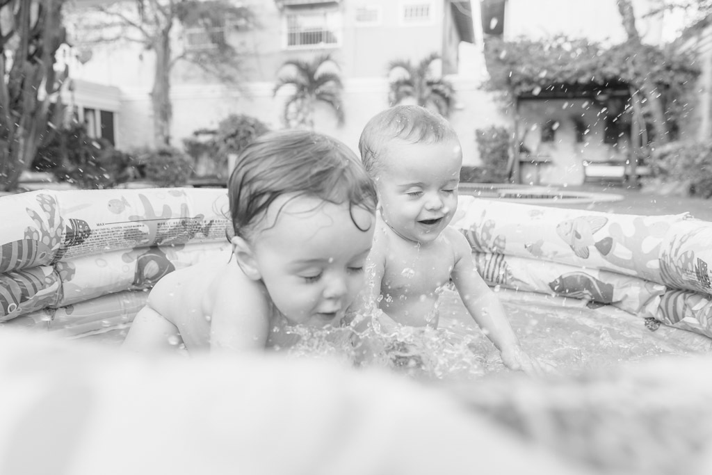 Gabriel e Pedro - ensaio de 1 ano - ensaio smash the fruit - ensaio fotografico de familia - Primos e Irmãos