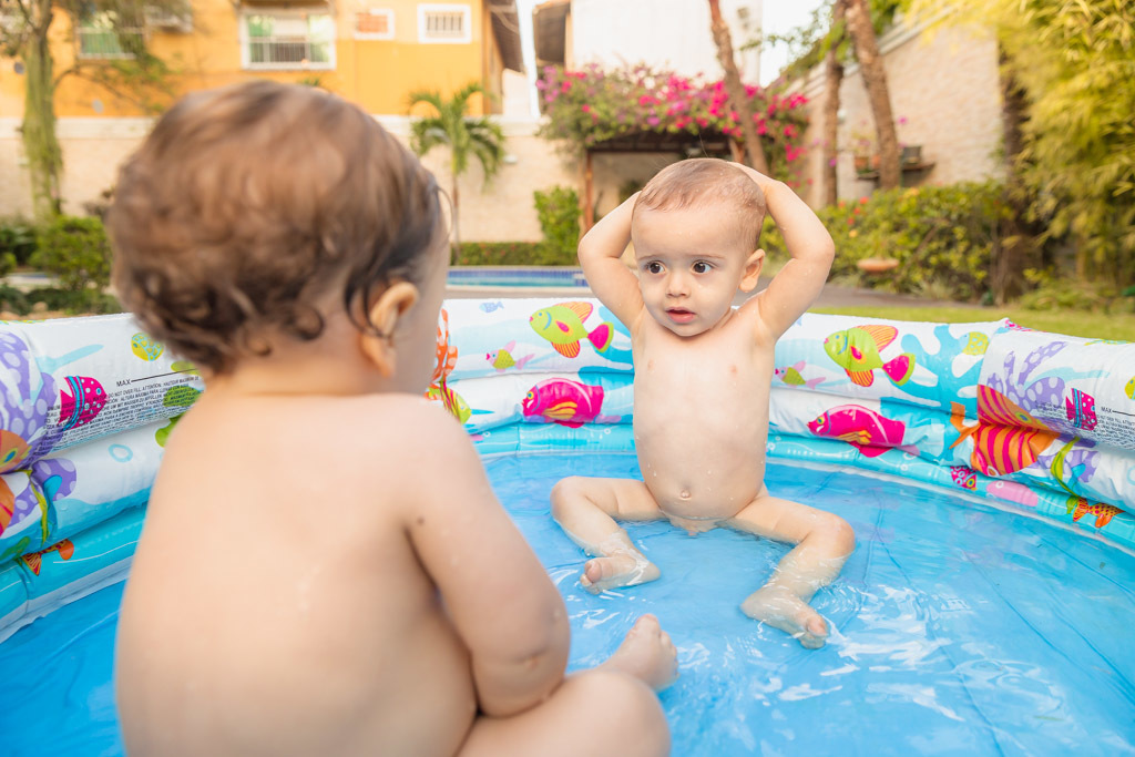 Gabriel e Pedro - ensaio de 1 ano - ensaio smash the fruit - ensaio fotografico de familia - Primos e Irmãos