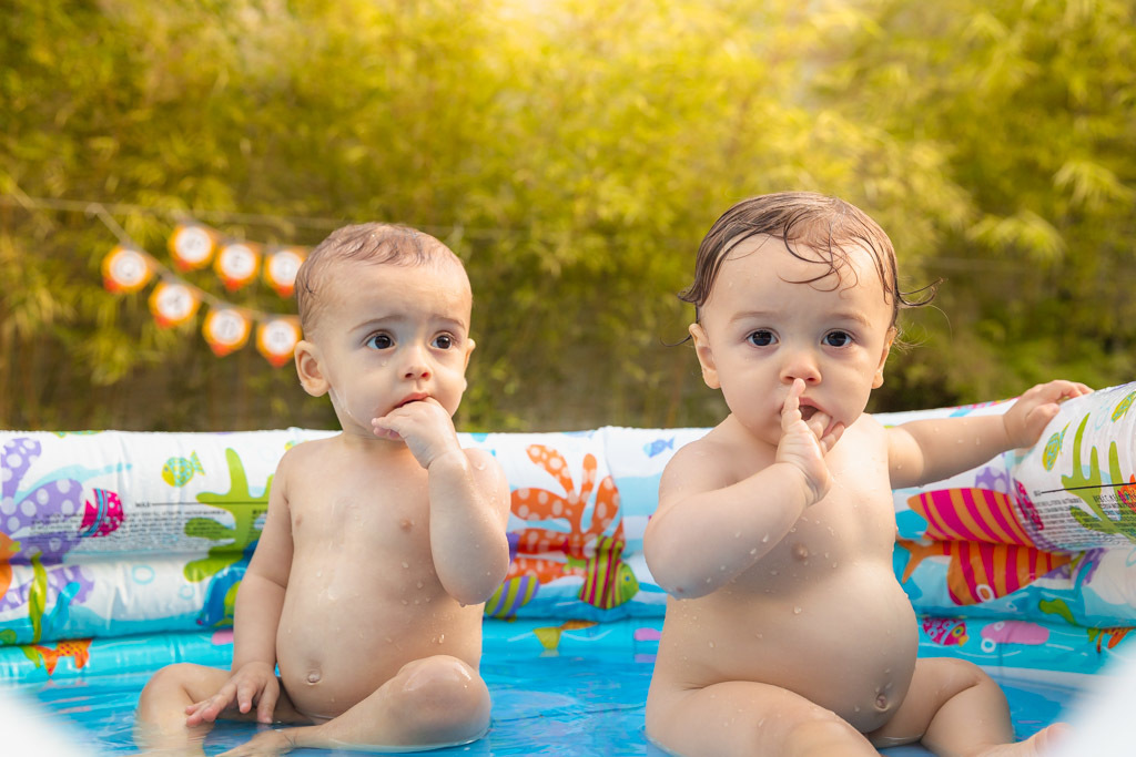 Gabriel e Pedro - ensaio de 1 ano - ensaio smash the fruit - ensaio fotografico de familia - Primos e Irmãos