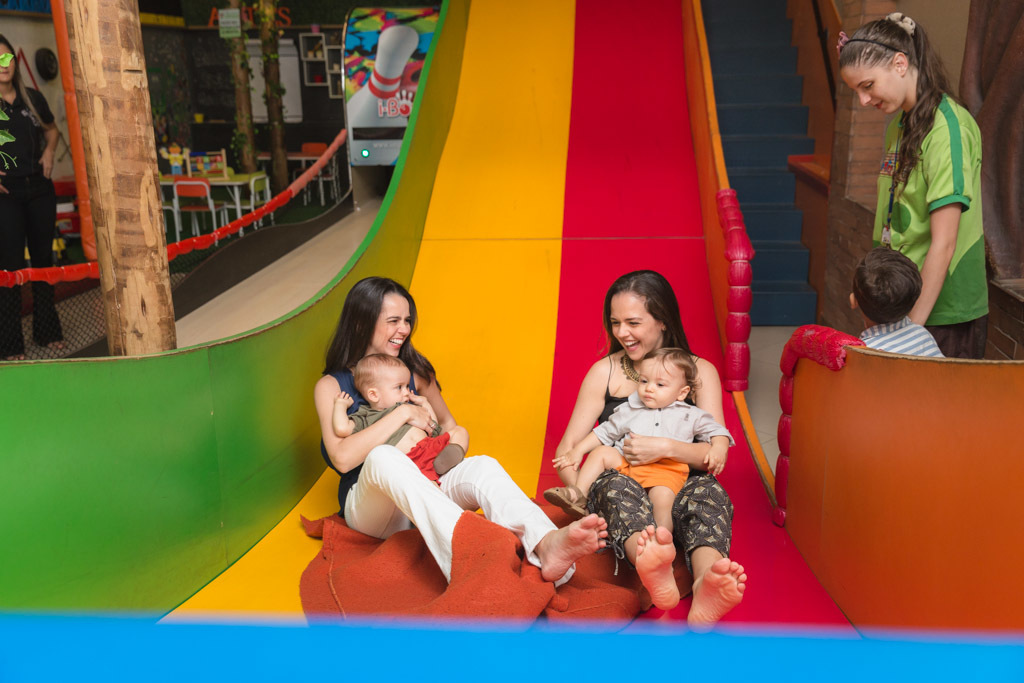 Aniversario infantil - Pedro e Gabriel 1 ano - Temas snoopy - Festa & Cia - Nitreói /RJ