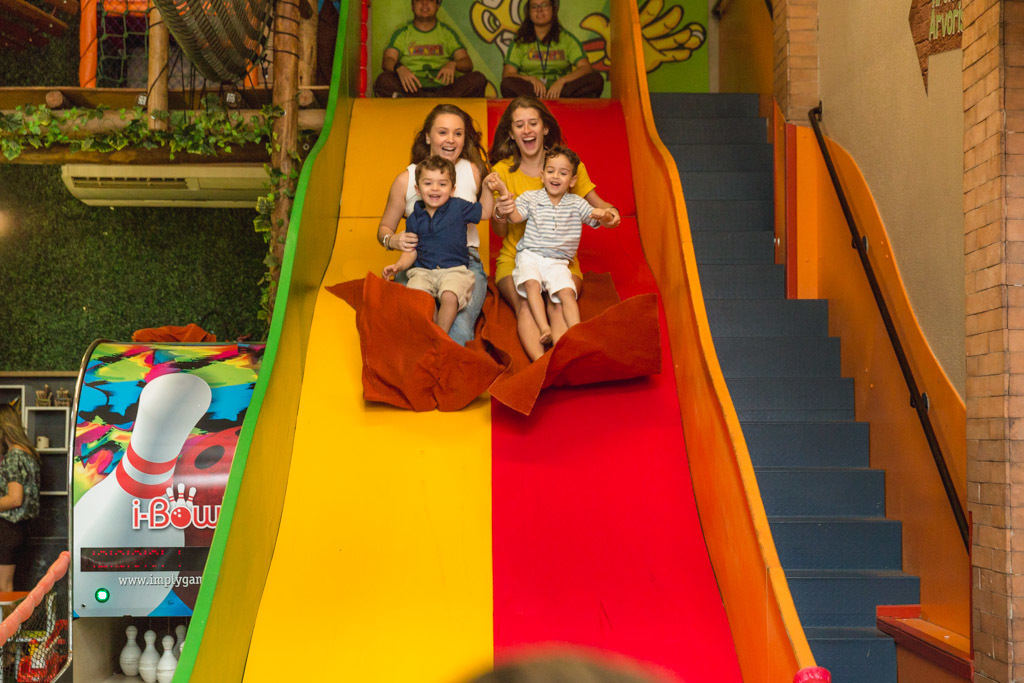 Aniversario infantil - Pedro e Gabriel 1 ano - Temas snoopy - Festa & Cia - Nitreói /RJ