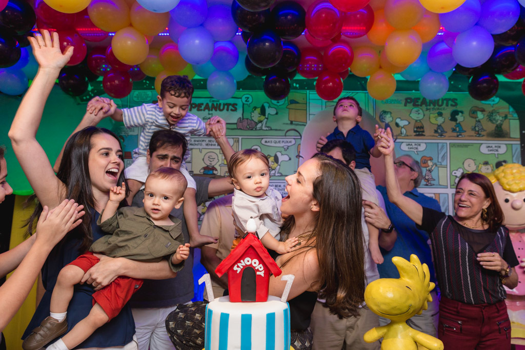 Aniversario infantil - Pedro e Gabriel 1 ano - Temas snoopy - Festa & Cia - Nitreói /RJ