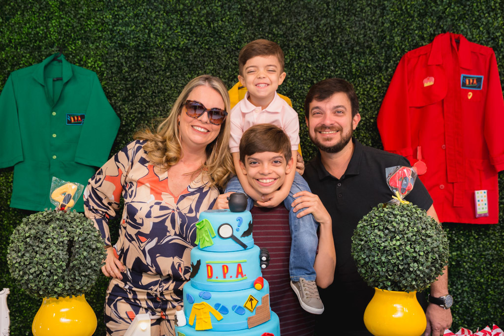 Miguel 4 anos - Aniversário infantil - Catavento Festas - Piratininga Niterói - Tema DPA - D.P.A