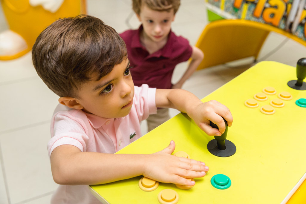 Miguel 4 anos - Aniversário infantil - Catavento Festas - Piratininga Niterói - Tema DPA - D.P.A
