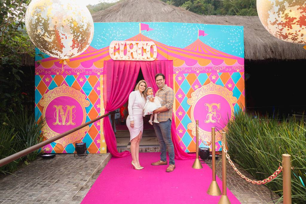 Aniversário infantil Maria Fernanda - 1 ano - Casa de Festas Lajedo - Vargem Pequena - Tema Circo Menina