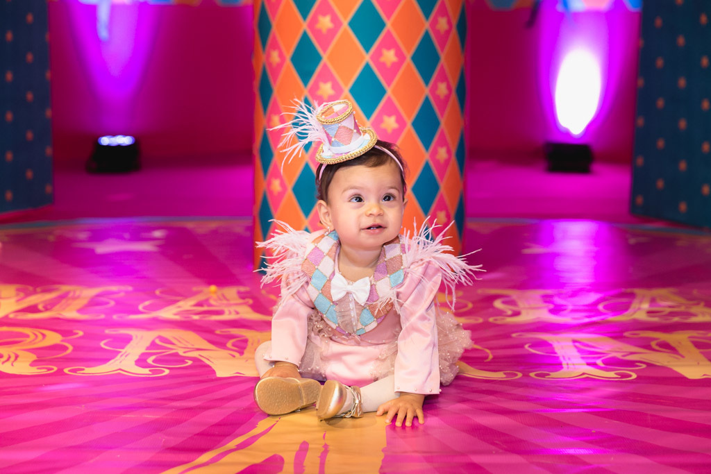 Aniversário infantil Maria Fernanda - 1 ano - Casa de Festas Lajedo - Vargem Pequena - Tema Circo Menina