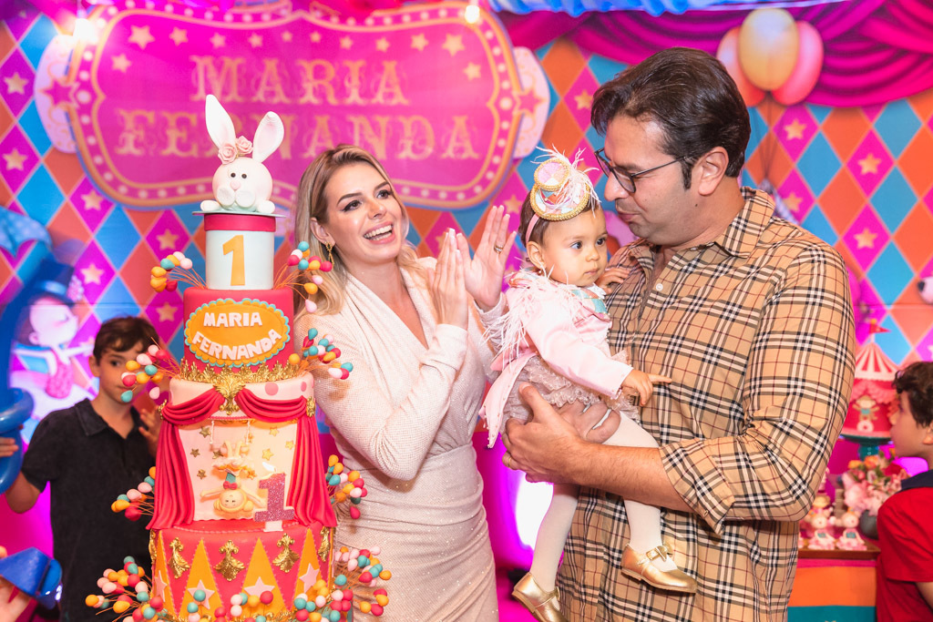 Aniversário infantil Maria Fernanda - 1 ano - Casa de Festas Lajedo - Vargem Pequena - Tema Circo Menina
