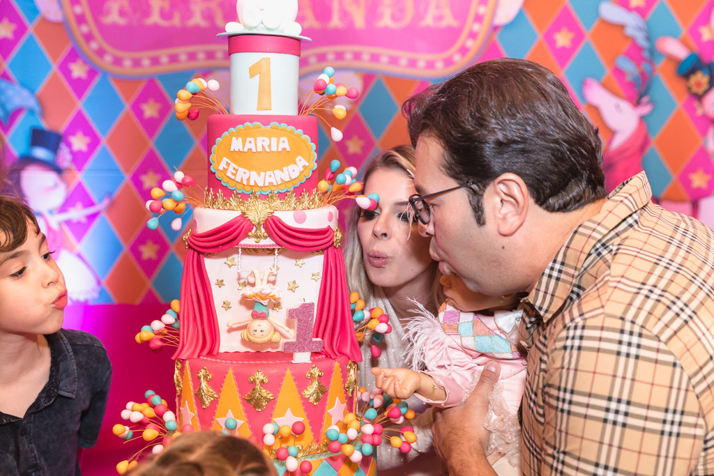 Aniversário infantil Maria Fernanda - 1 ano - Casa de Festas Lajedo - Vargem Pequena - Tema Circo Menina