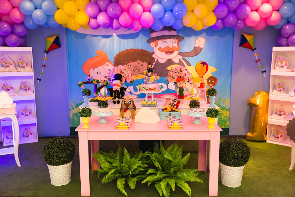 rafa 1 ano - tema mundo bita - Club da Alegria - aniversário de menina