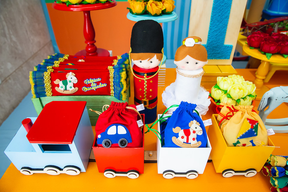 #gabriel #temafabricadebrinquedos #familia #festaemfamilia #irmaomaisnovo #cacula #filho #filhos #aniversariomenino #festamenino #parabens