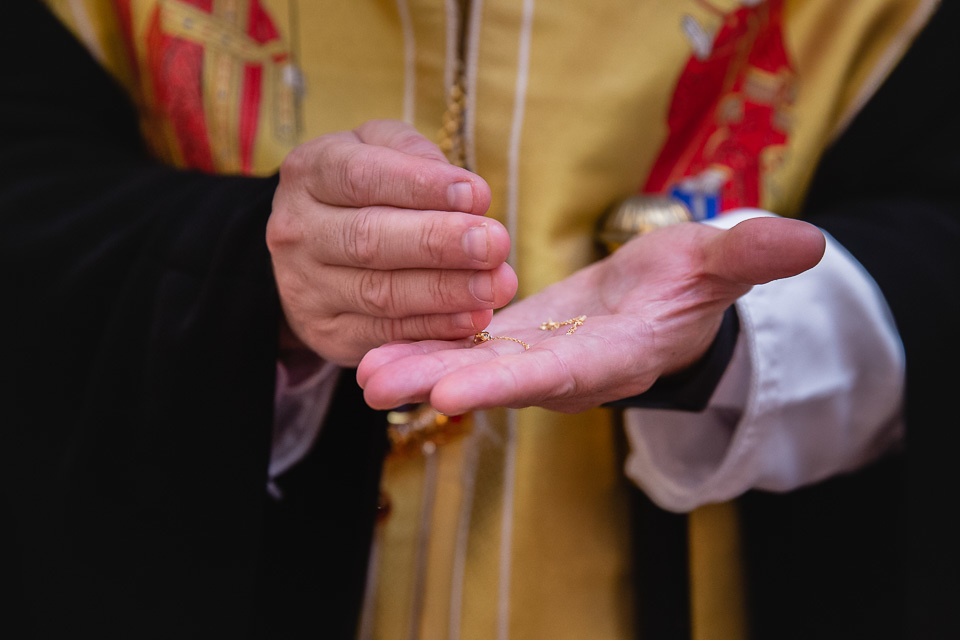 oraçao feita para benzer o crucifixo entregue para o benjamin