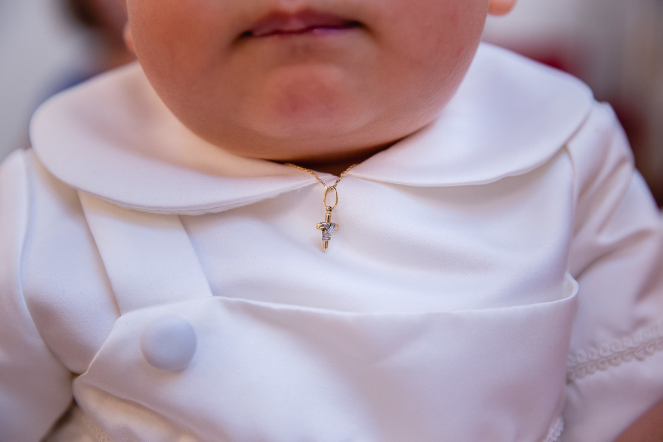 oraçao feita para benzer o crucifixo entregue para o benjamin