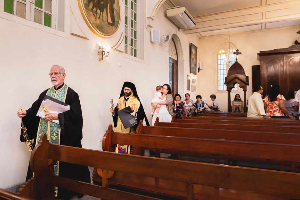procissao dentro da Catedral Ortodoxa Antioquina de São Nicolau