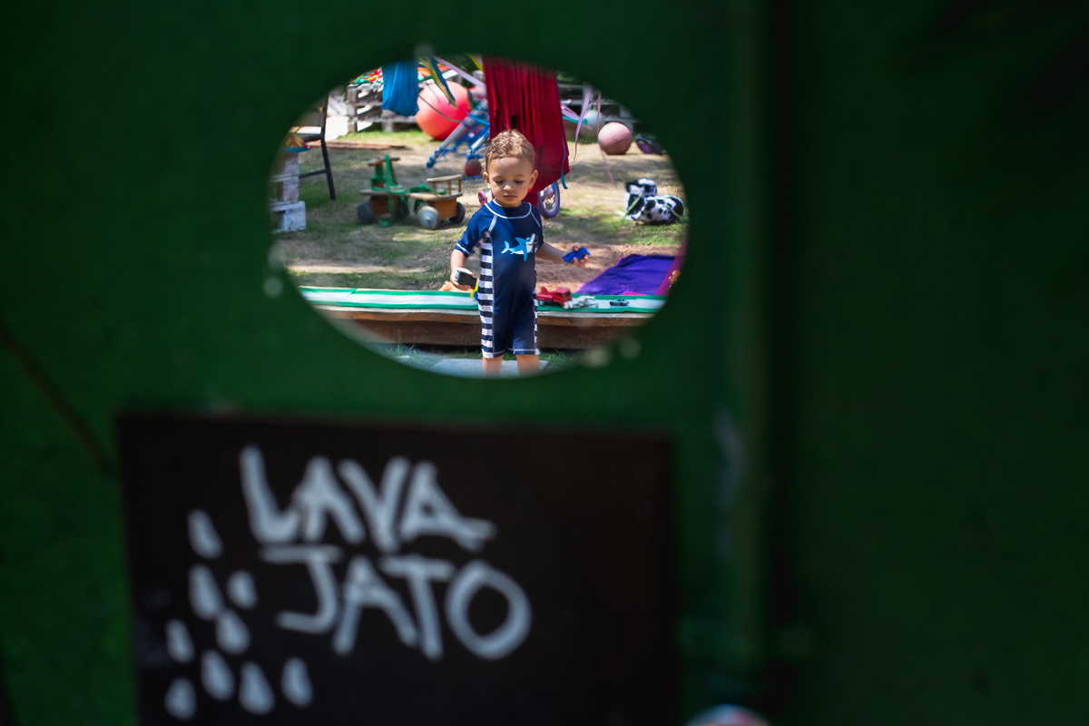 samuel 2 anos ; pintura na parede ; lava jato