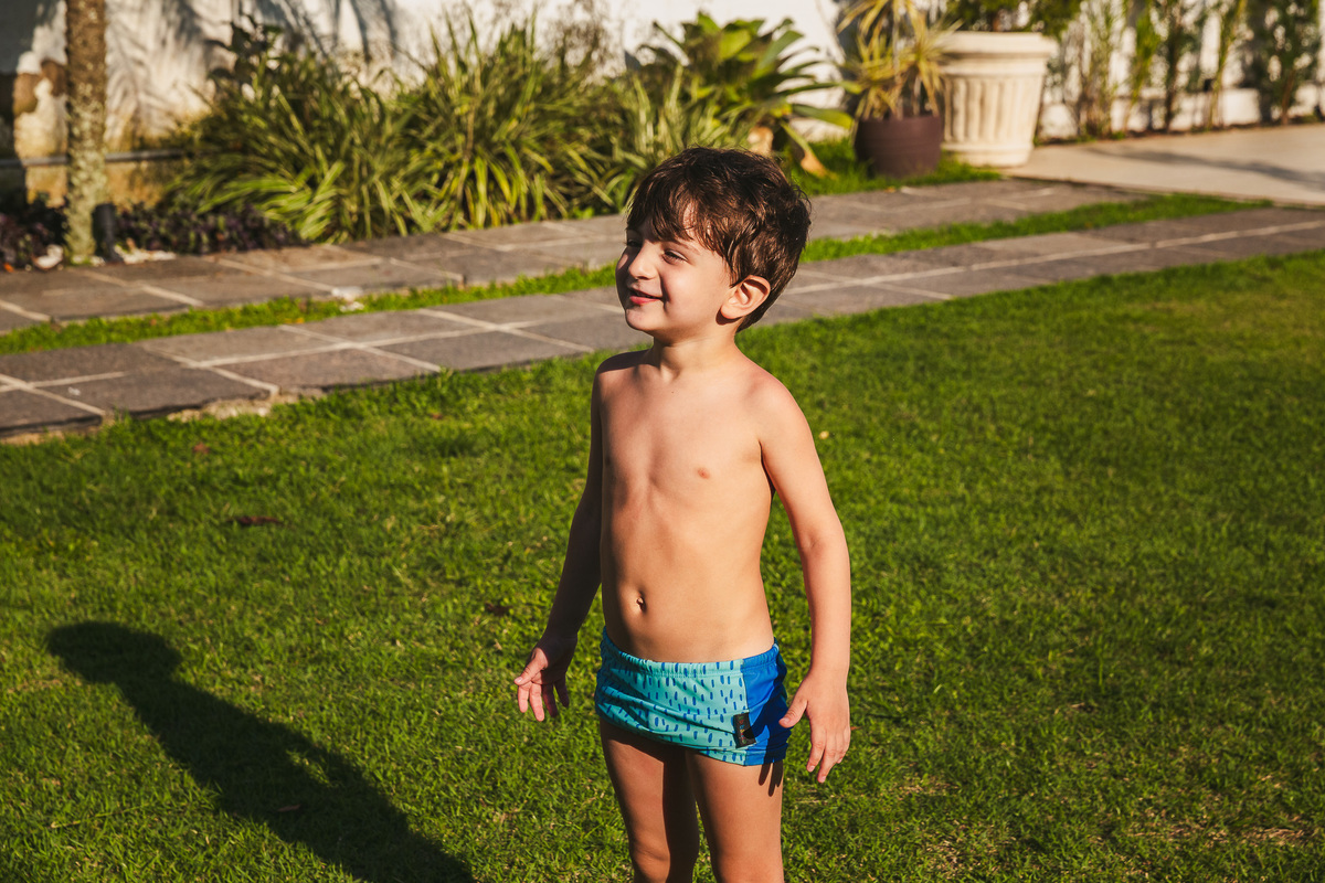 video documental de familia , familia porto kastrup , mansao itacoatiara , davi no gramado da casa