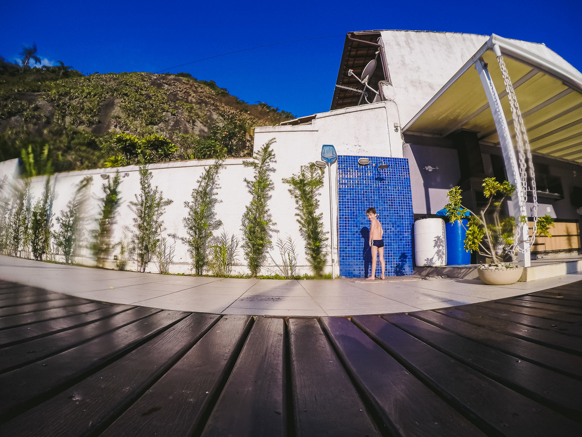 video documental de familia , familia porto kastrup , mansao itacoatiara , fazendo xixi no chuveiro