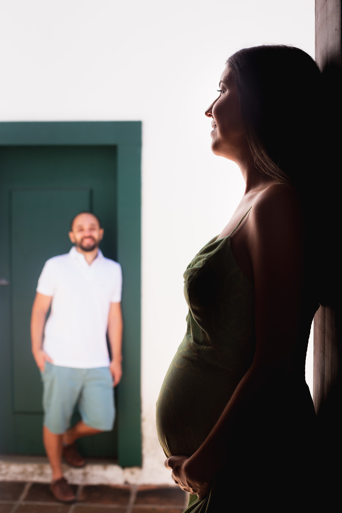 Stefanie e Diego à espera da Liviana igrejinha de são francisco em niteroi ensaio de gestante 