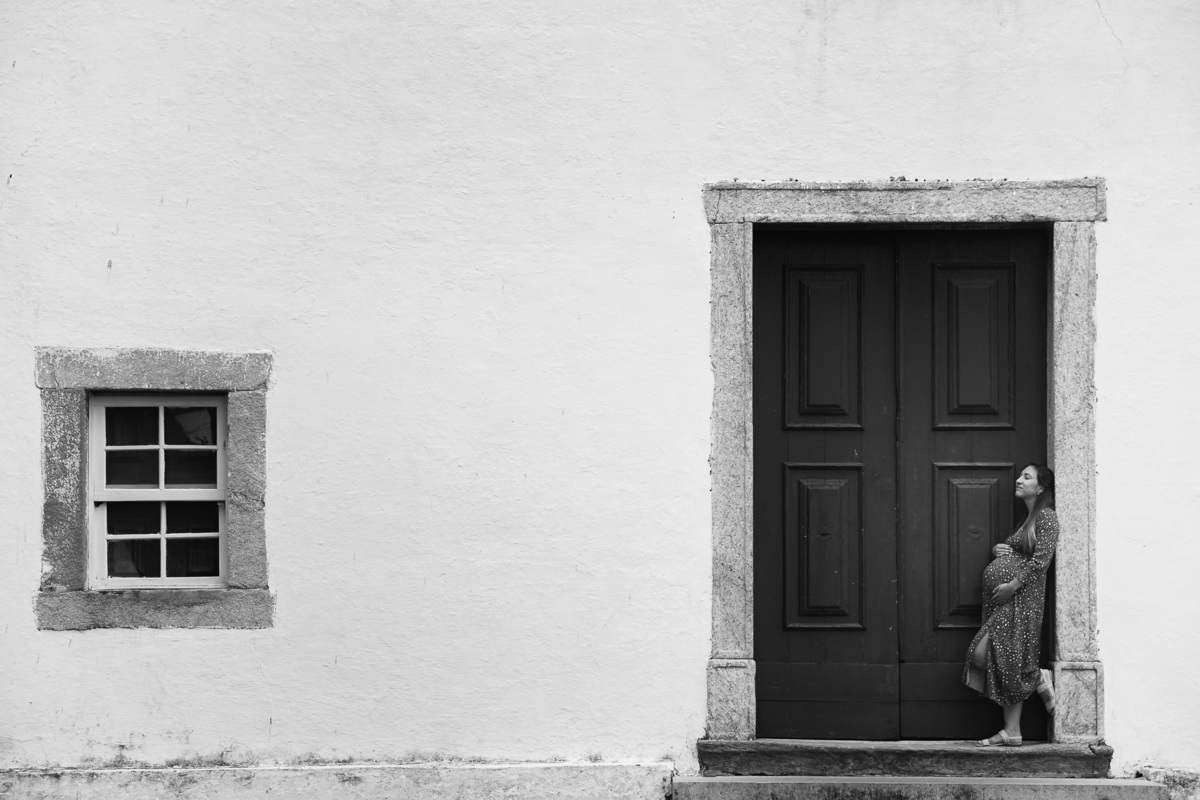 ensaio de gestante na igrejinha historica de sao francisco em niteroi fotos com pet golden retriever
