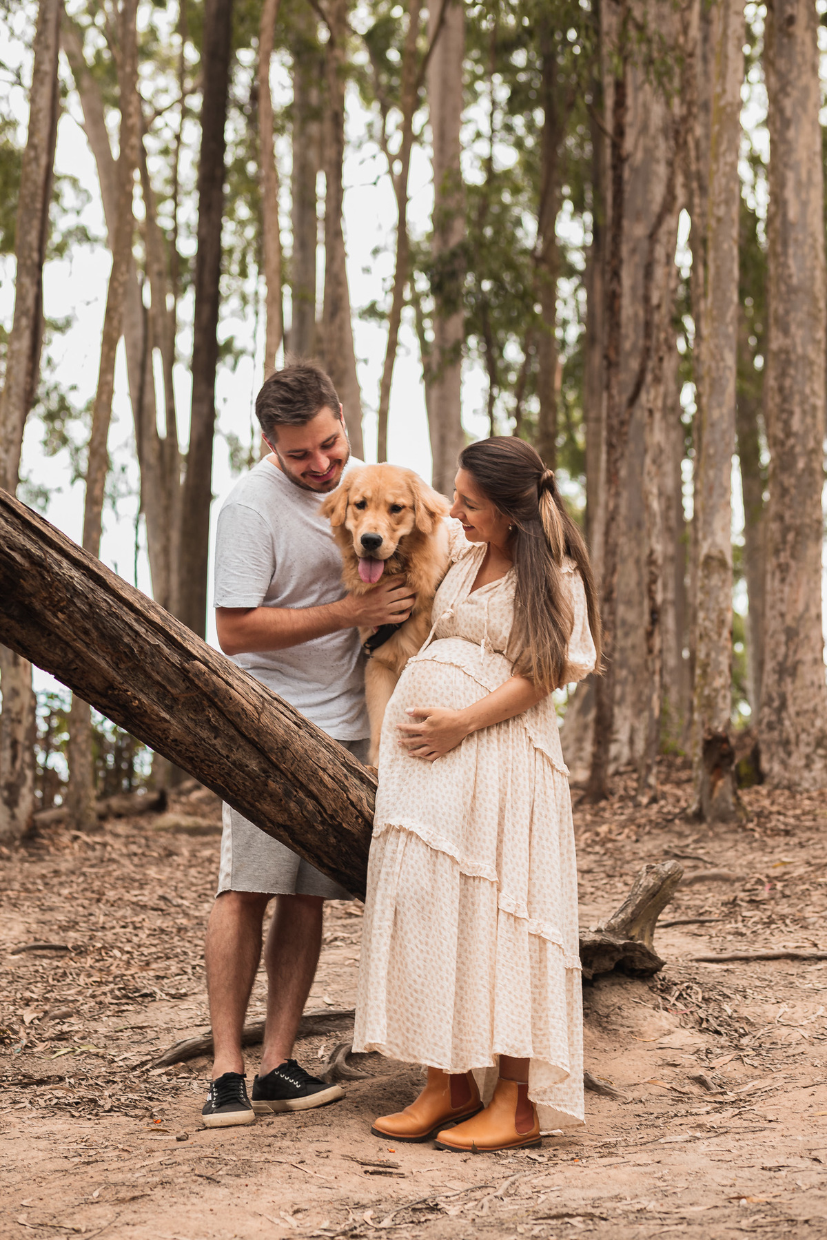 ensaio de gestante no parque da cidade em niteroi fotos com pet golden retriever