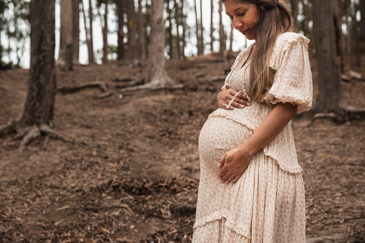 ensaio de gestante no parque da cidade em niteroi fotos com pet golden retriever
