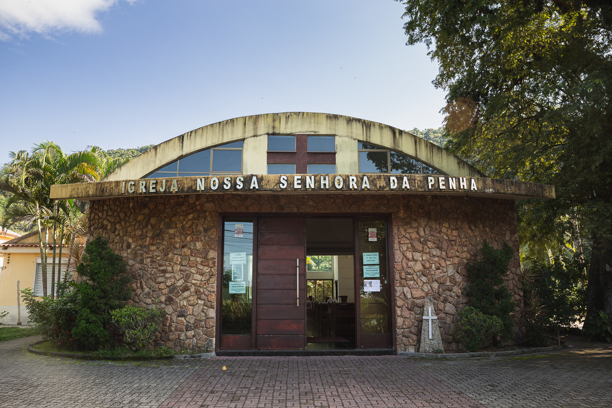 Batizado Elis  capela nossa senhora da penha piratininga cerimonia religiosa batismo niteroi rio de janeiro