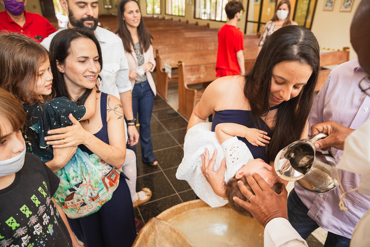 Batizado Elis  capela nossa senhora da penha piratininga cerimonia religiosa batismo niteroi rio de janeiro