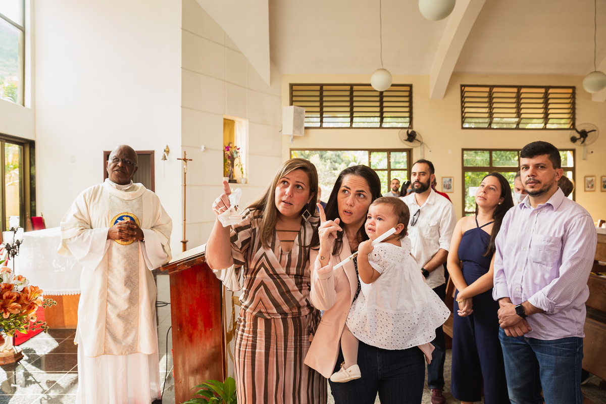 Batizado Elis  capela nossa senhora da penha piratininga cerimonia religiosa batismo niteroi rio de janeiro