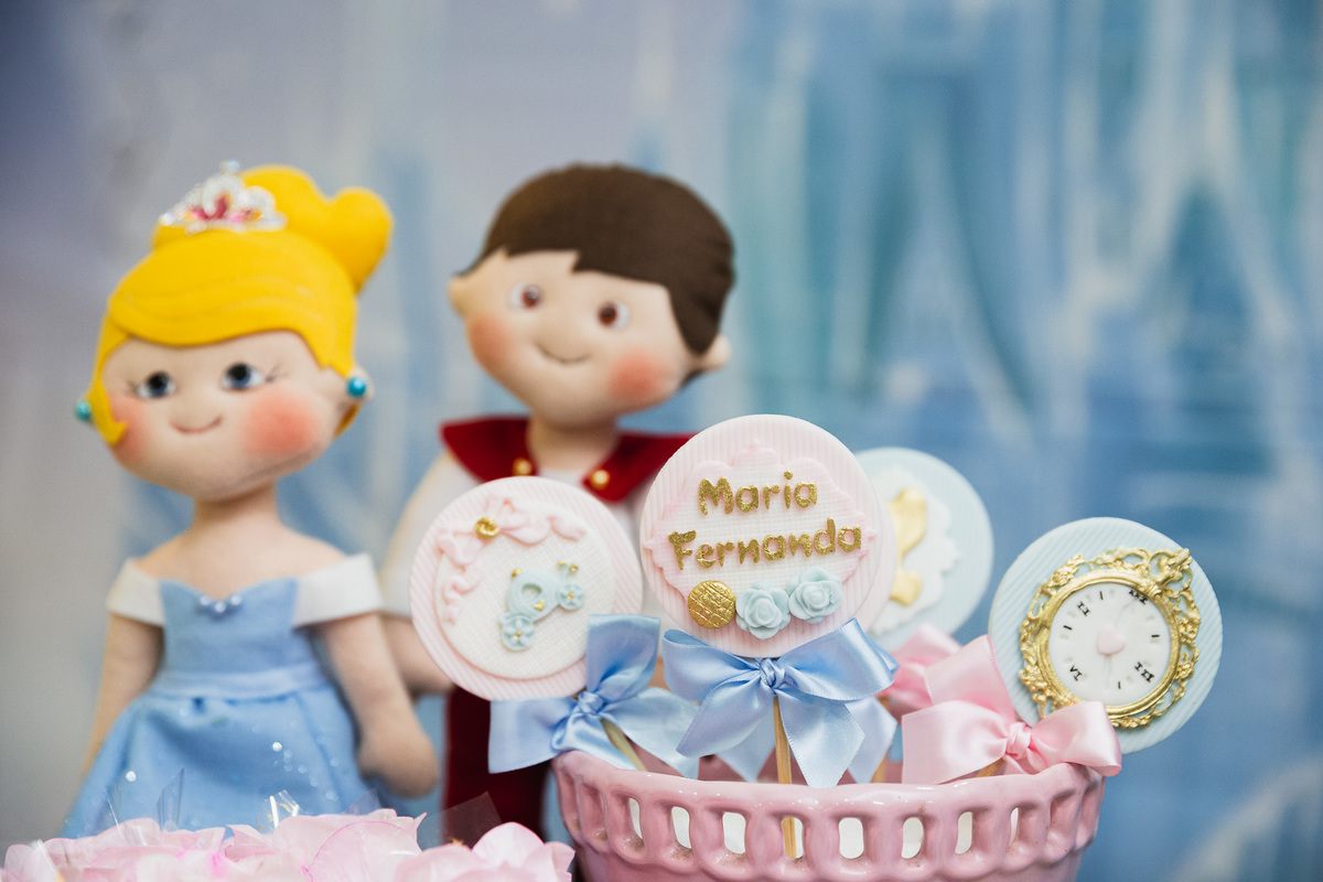 Maria Fernanda 4 anos aniversario infantil na barra da tijuca tema princesa cinderela festa de menina criança feliz