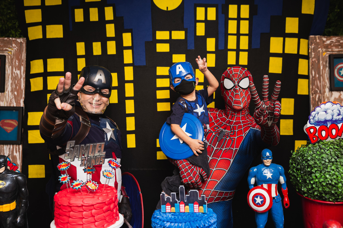 #samuel #samuel3 #3anos #aniversárioinfantil #aniversario3anos #famíliareunida #superherói #decoracaoherois #marvelvsdc #alegriadefine #viladaspitangas #festaemfamilia #diversaoemfamilia #aniversariante #aniversarioherois #casadefesta #casadefestasrj 