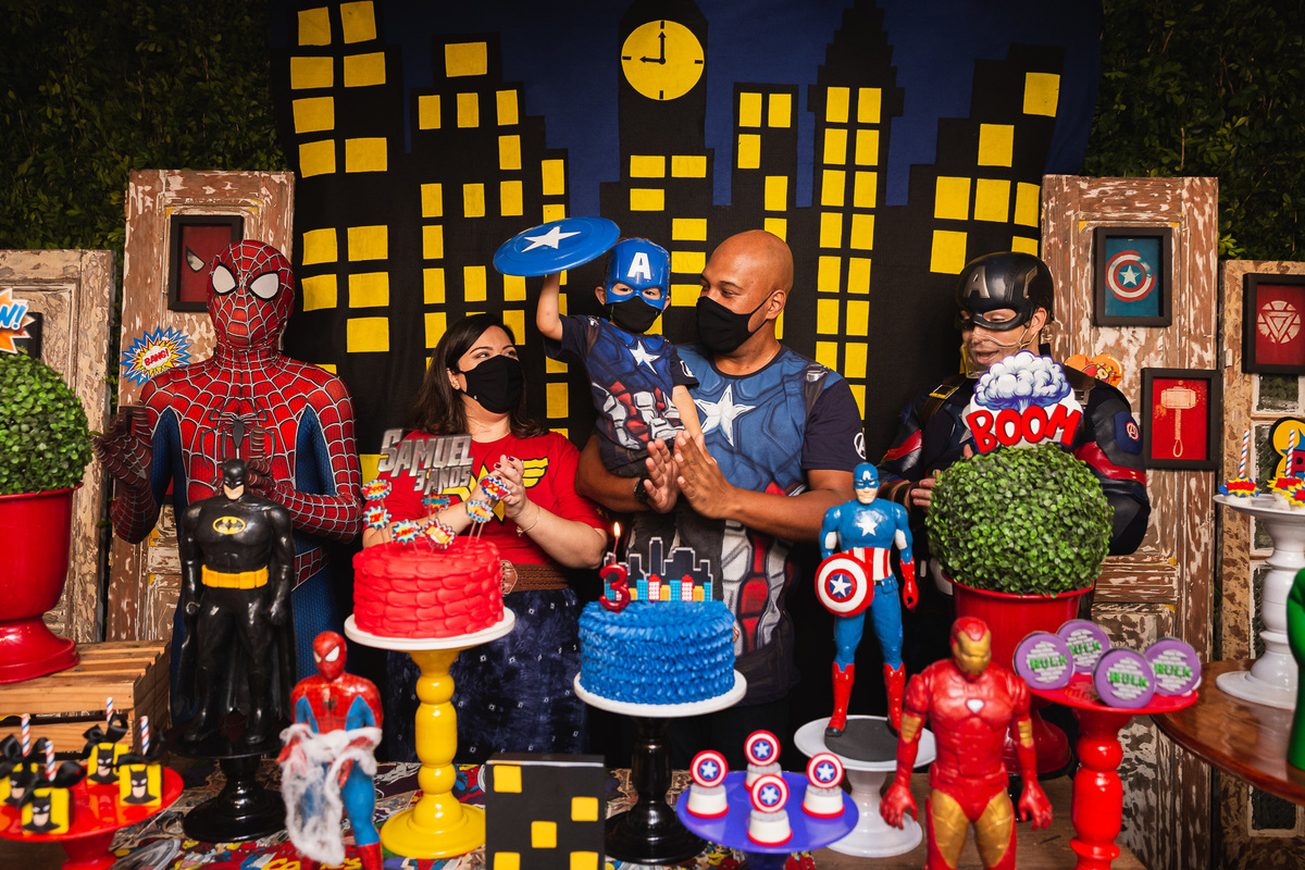 #samuel #samuel3 #3anos #aniversárioinfantil #aniversario3anos #famíliareunida #superherói #decoracaoherois #marvelvsdc #alegriadefine #viladaspitangas #festaemfamilia #diversaoemfamilia #aniversariante #aniversarioherois #casadefesta #casadefestasrj 