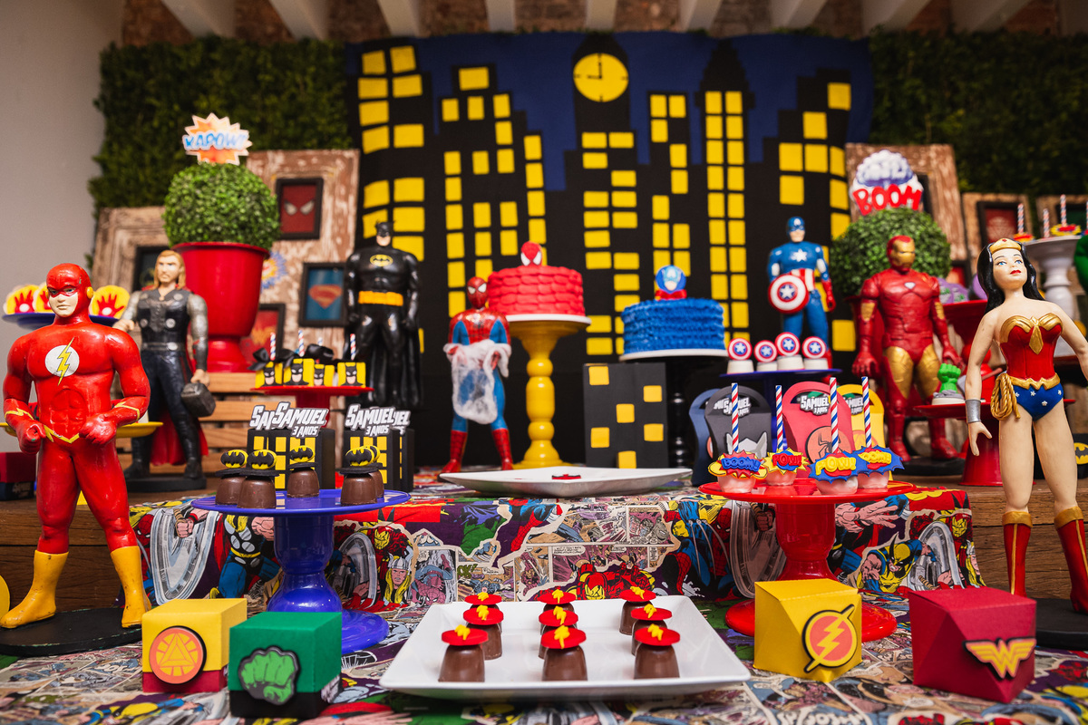 #samuel #samuel3 #3anos #aniversárioinfantil #aniversario3anos #famíliareunida #superherói #decoracaoherois #marvelvsdc #alegriadefine #viladaspitangas #festaemfamilia #diversaoemfamilia #aniversariante #aniversarioherois #casadefesta #casadefestasrj 