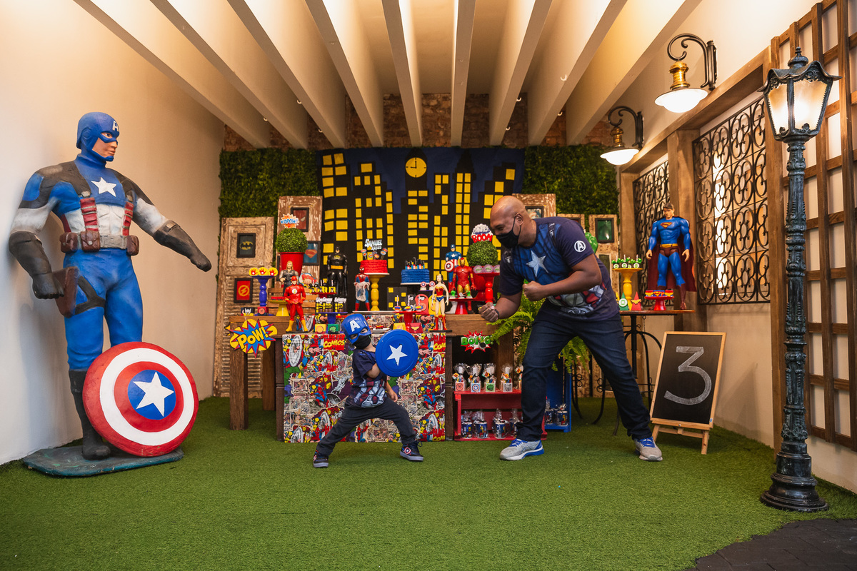 #samuel #samuel3 #3anos #aniversárioinfantil #aniversario3anos #famíliareunida #superherói #decoracaoherois #marvelvsdc #alegriadefine #viladaspitangas #festaemfamilia #diversaoemfamilia #aniversariante #aniversarioherois #casadefesta #casadefestasrj 