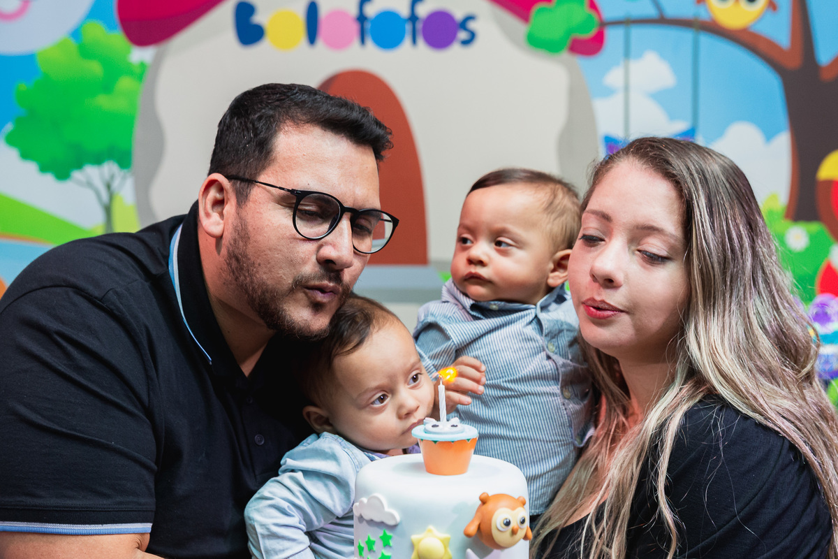 #rafaelemiguel
#aniversárioinfantil #aniversariogemeos #primeiroaninho #aniversariode1ano #aniversariorj #casaxrecreio #irmãos #irmaosgemeos #temabolofofos #aniversáriomenino #festalinda