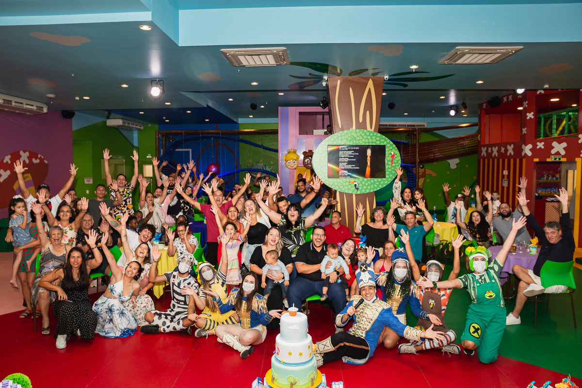 #rafaelemiguel
#aniversárioinfantil #aniversariogemeos #primeiroaninho #aniversariode1ano #aniversariorj #casaxrecreio #irmãos #irmaosgemeos #temabolofofos #aniversáriomenino #festalinda