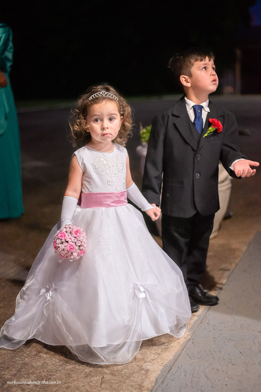 Michele e Osmario Murilo Santos Fotografia Castro Campos Gerais Paraná Ensaio Externo Ensaio Casal Noivos Casamento wedding Igreja Cerimonia Capela São José Sion Castrolanda Moinho Noiva Noivo Casal