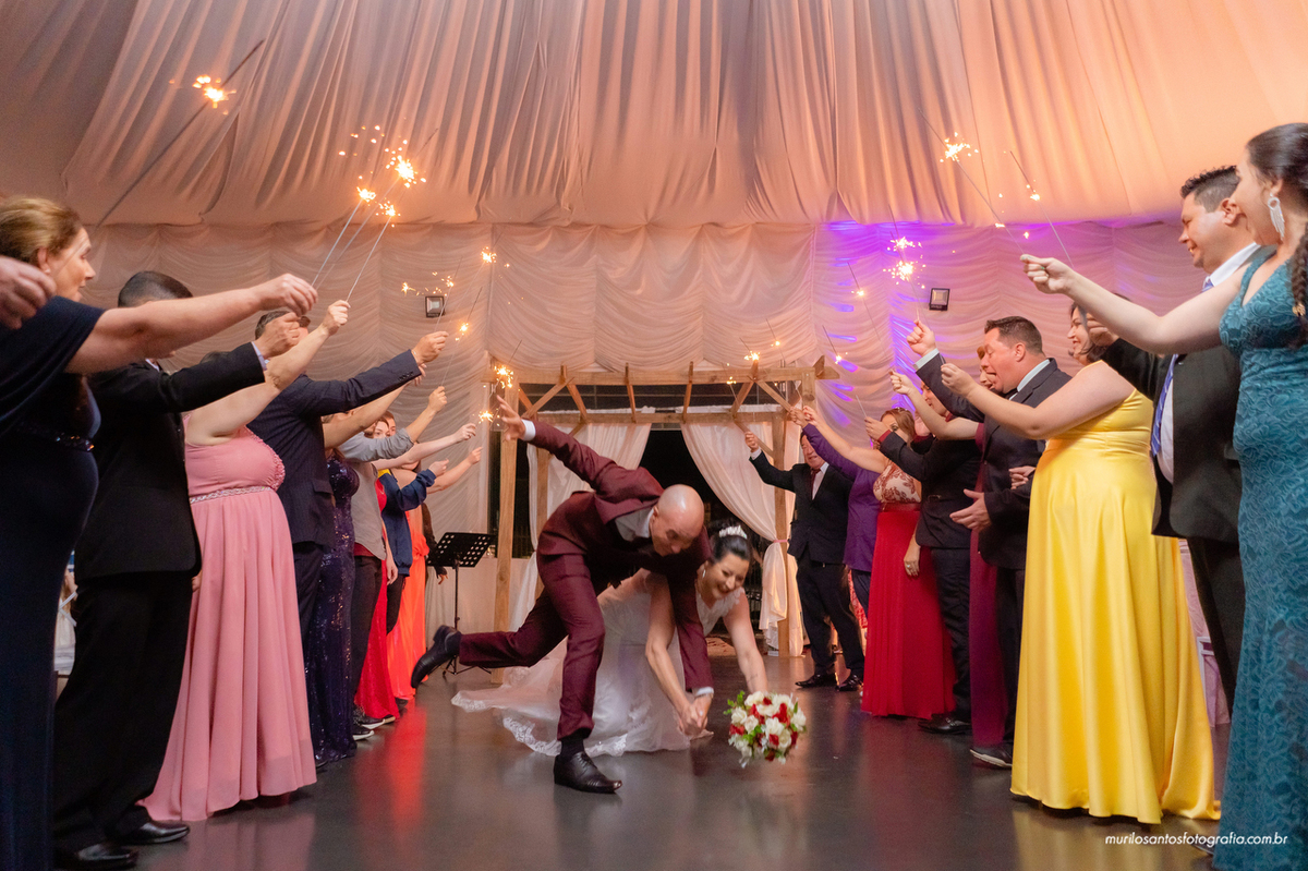 Carla e Thiago Murilo Santos Fotografia Ponta Grossa Campos Gerais Paraná Ensaio Externo Ensaio Casal Noivos Casamento wedding Cerimonia Noiva Noivo Casal Ensaio 